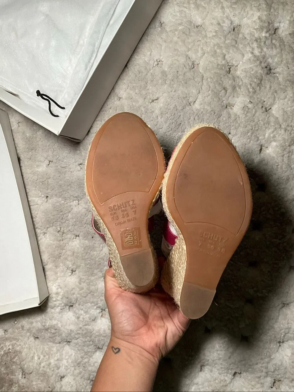 Schutz |  Anabela Verniz New Royal